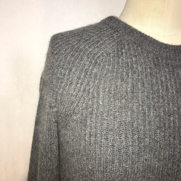 t babaton cashmere blend sweater charcoal heather - Picture 2 of 9
